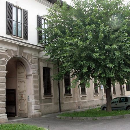 Storica Quercia B&B Nerviano Bagian luar foto