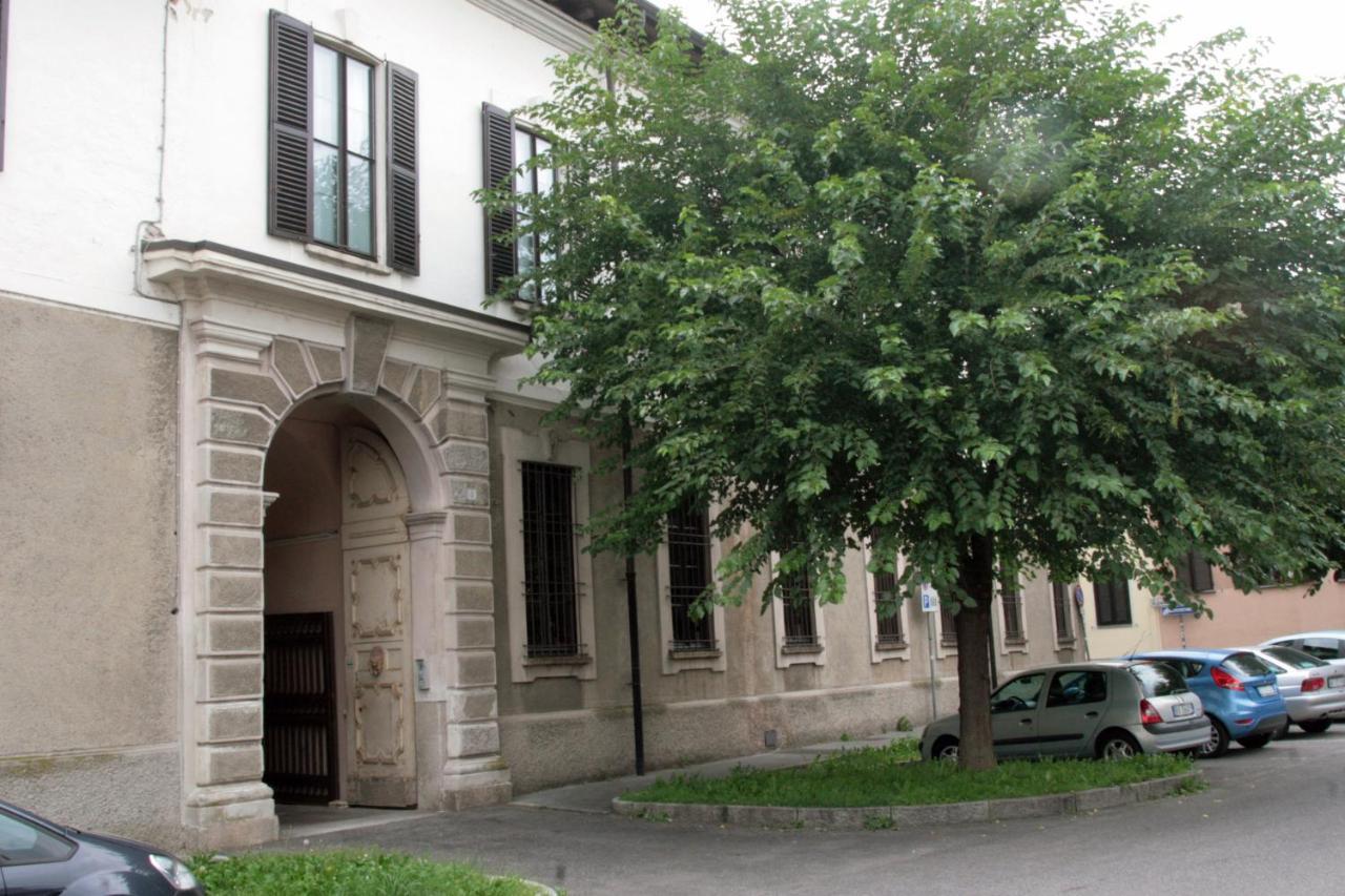 Storica Quercia B&B Nerviano Bagian luar foto